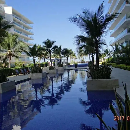 En Primera Linea De Playa Morros Epic Apartment *