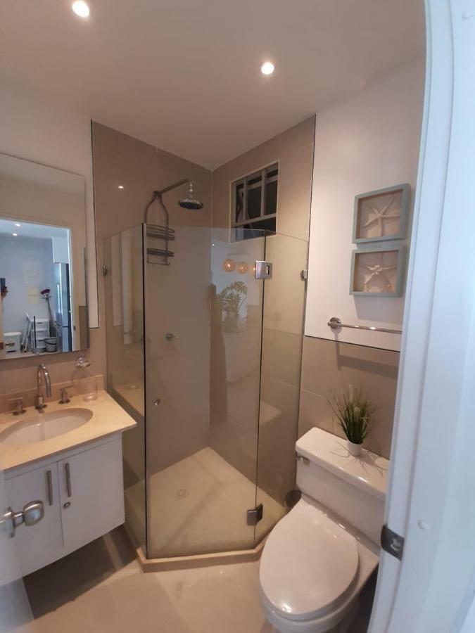 Apartamento, En Primera Linea De Playa Apartamento