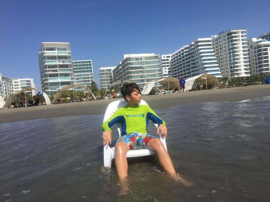 Apartamento, En Primera Linea De Playa Apartamento *